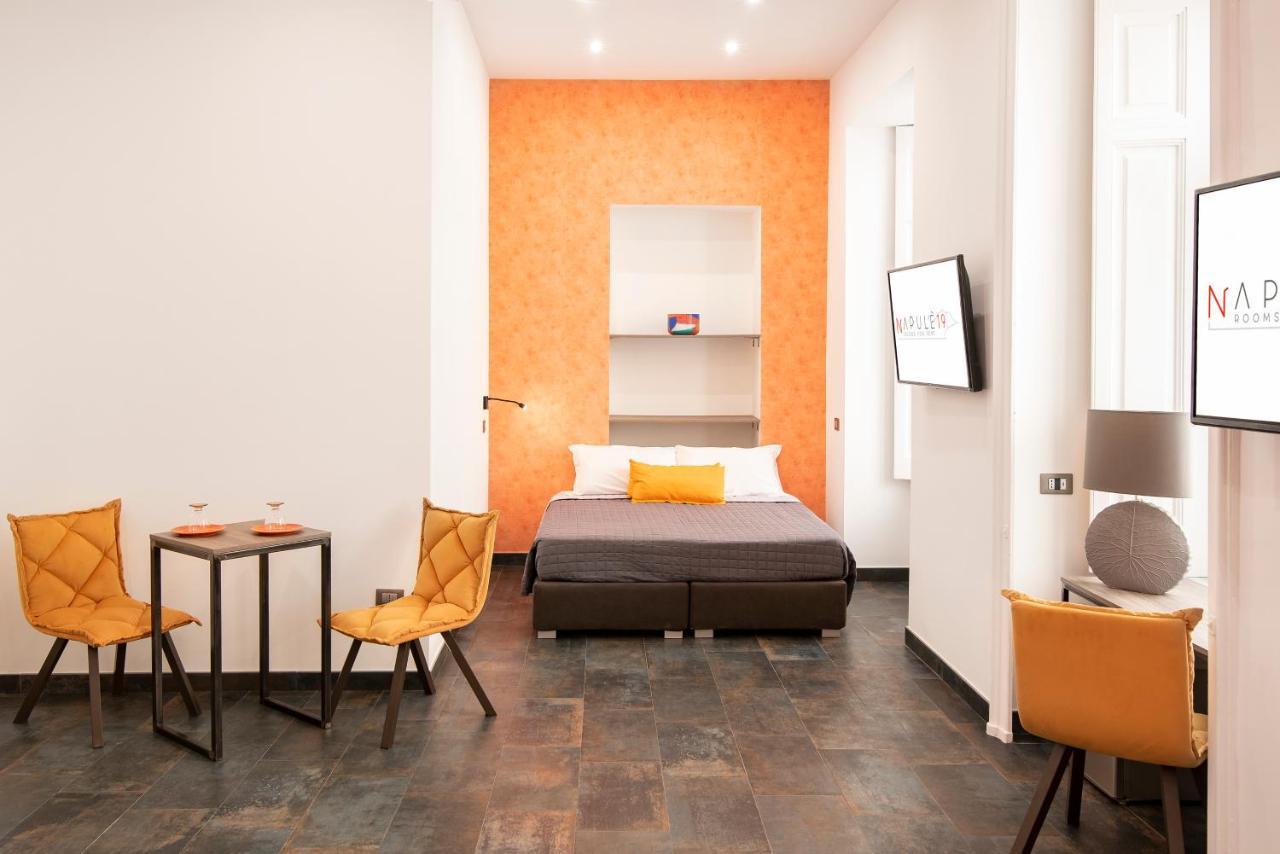 Napul'E 19 Hotel Наполи Екстериор снимка